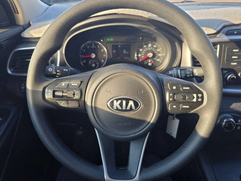 2016 Kia Sorento L
