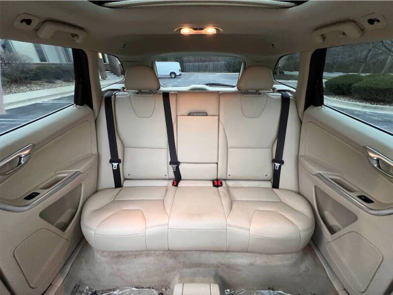 2016 Volvo XC60 T5 Drive-E Premier