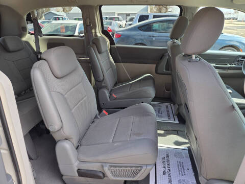 2008 Chrysler Town and Country LX