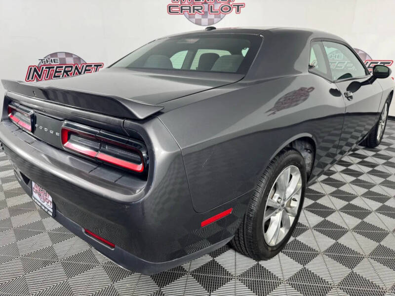 2021 Dodge Challenger SXT