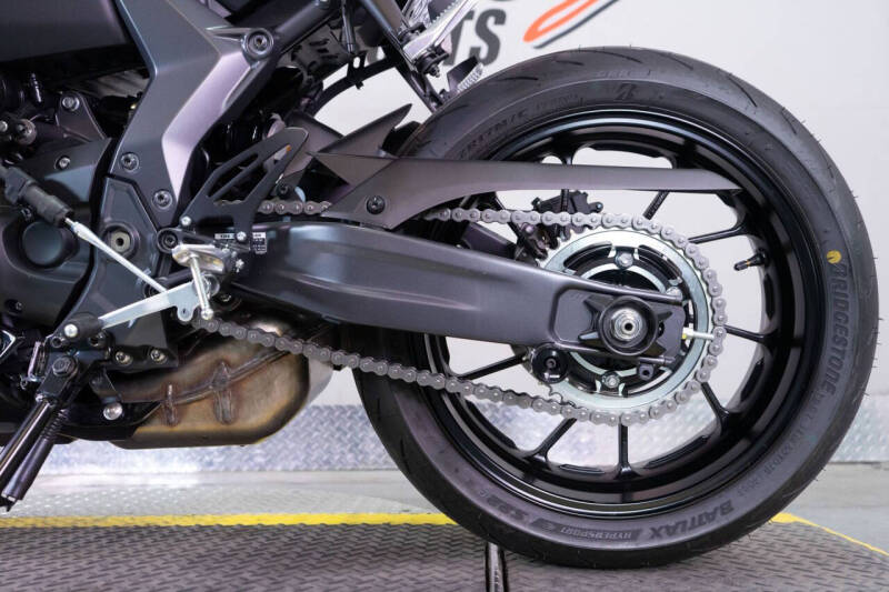 2025 Yamaha YZF-R7