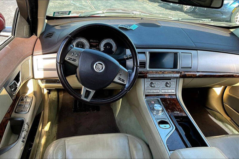 2011 Jaguar XF