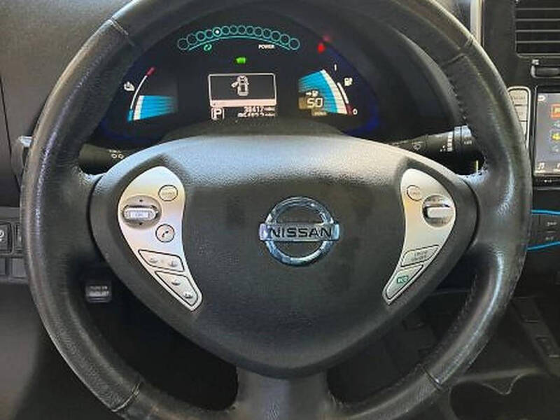 2016 Nissan LEAF
