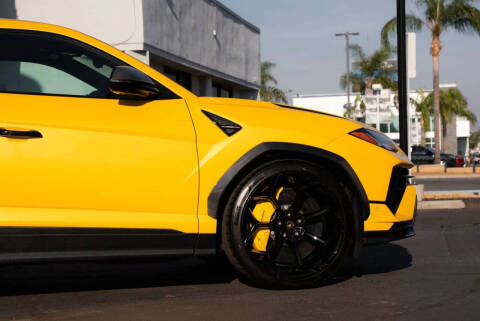 2024 Lamborghini Urus Performante