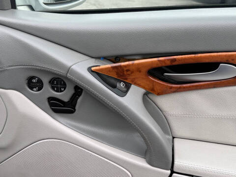 2003 Mercedes-Benz SL-Class SL 500