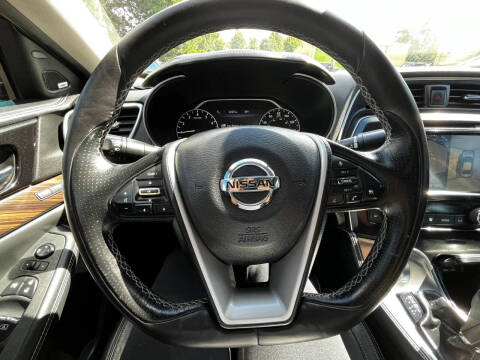 2017 Nissan Maxima Platinum