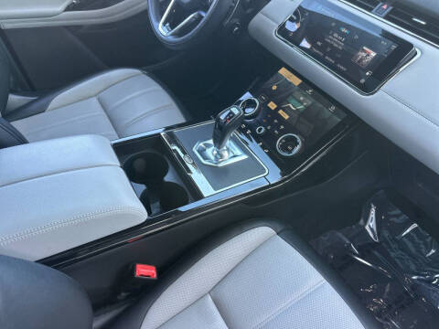 2022 Land Rover Range Rover Evoque P250 R-Dynamic SE
