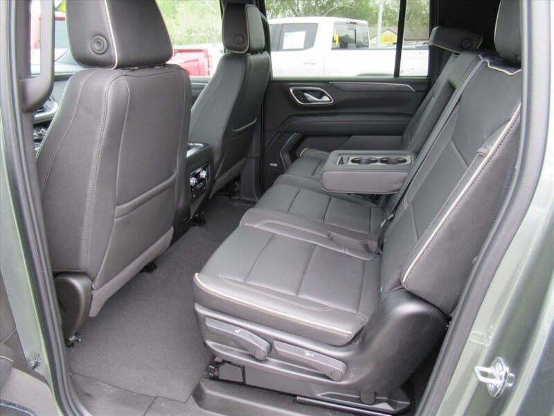 2024 GMC Yukon XL SLT