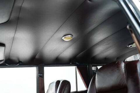 1987 Jeep Grand Wagoneer