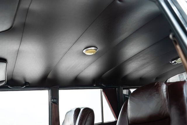 1987 Jeep Grand Wagoneer