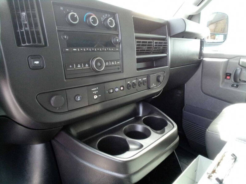 2017 Chevrolet Express 2500