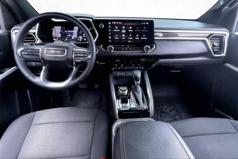 2024 GMC Canyon Elevation