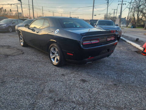 2022 Dodge Challenger SXT