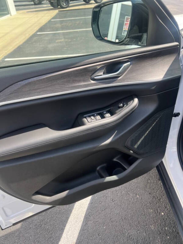 2026 Jeep Grand Cherokee Altitude