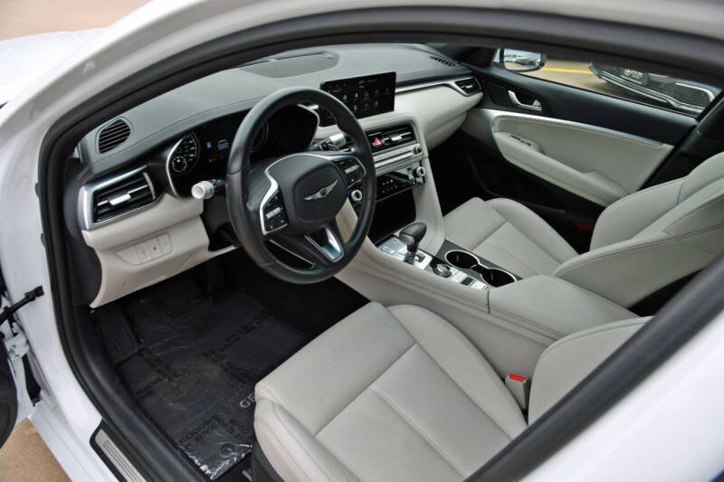 2024 Genesis G70 2.5T Standard