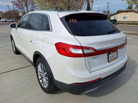 2016 Lincoln MKX Select