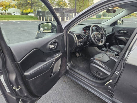 2019 Jeep Cherokee Latitude Plus