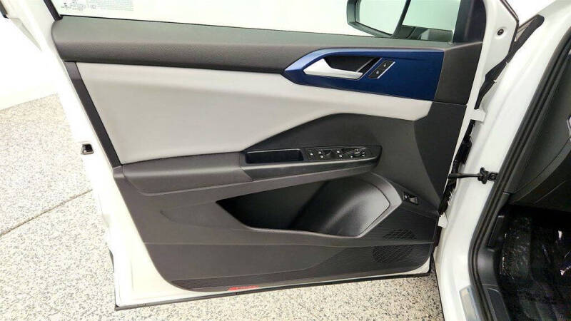 2022 Volkswagen Taos SE 4Motion