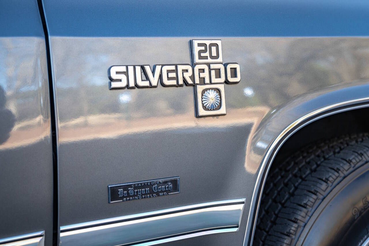 1988 Chevrolet Suburban 15