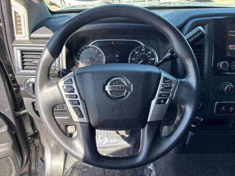 2022 Nissan Titan SV