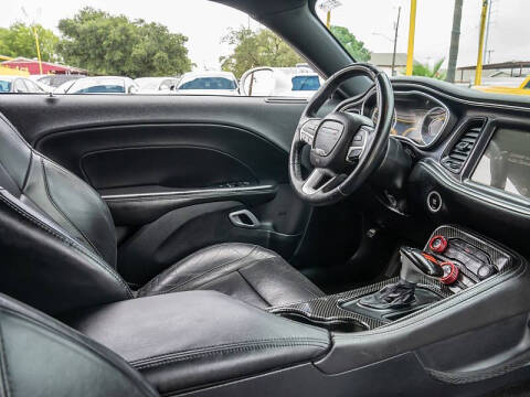 2015 Dodge Challenger SXT Plus