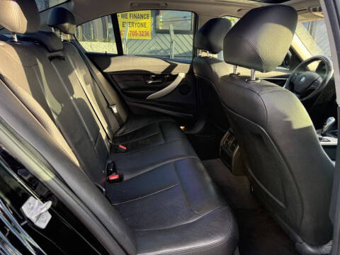 2015 BMW 3 Series 320i