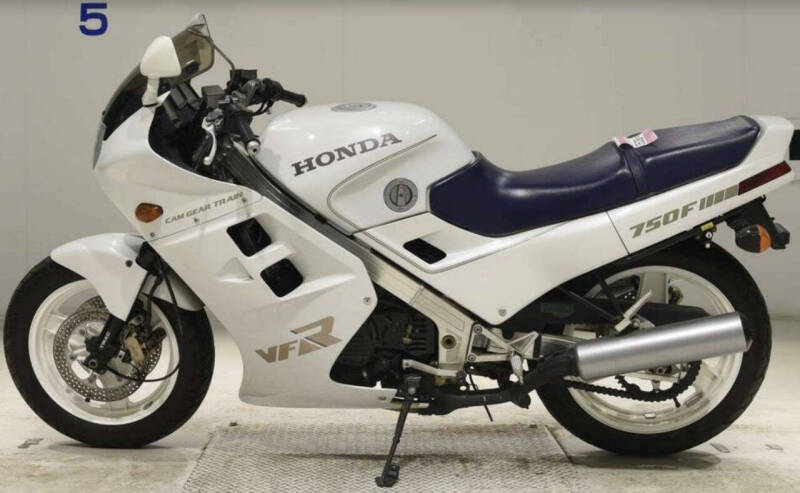 1986 Honda VFR750F