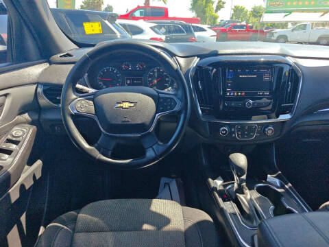 2023 Chevrolet Traverse LT Cloth