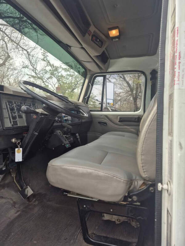 2002 International 4700