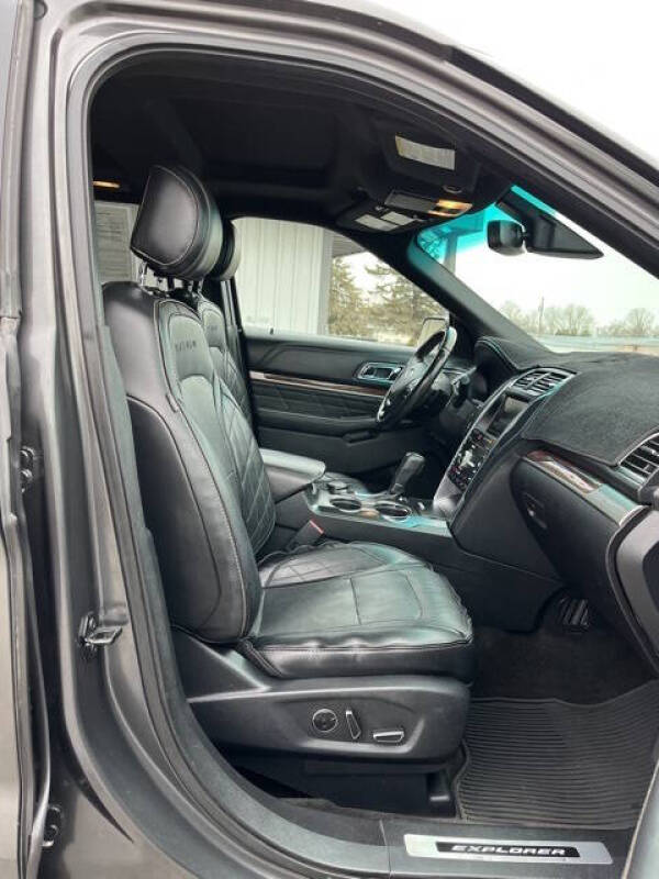 2016 Ford Explorer Platinum