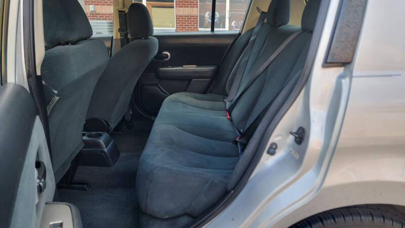 2012 Nissan Versa 1.8 S