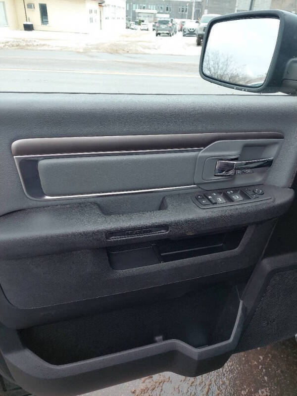 2023 RAM 1500 Classic SLT