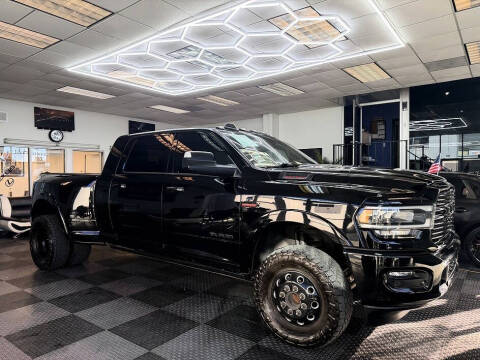 2022 RAM 3500 Laramie