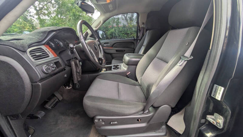 2011 Chevrolet Suburban LS