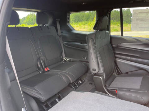 2026 Jeep Grand Cherokee L Laredo