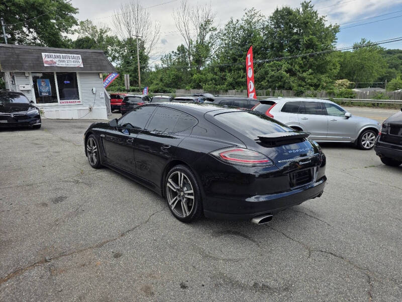 2011 Porsche Panamera 4