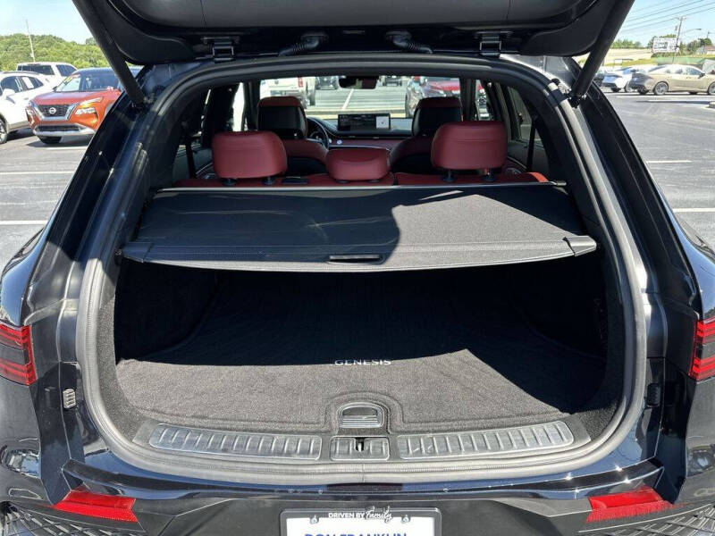 2025 Genesis GV70 2.5T Standard