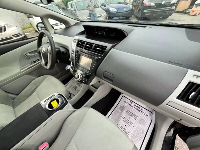 2012 Toyota Prius v