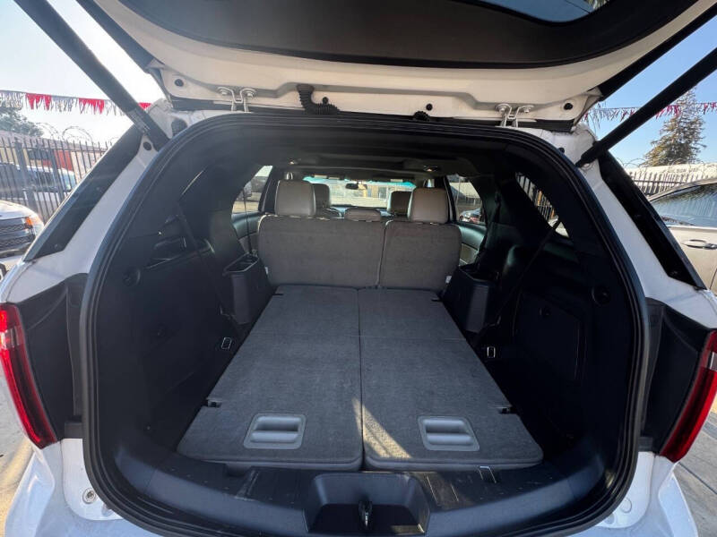 2011 Ford Explorer XLT