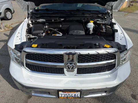 2021 RAM 1500 Classic SLT