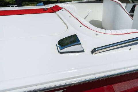 1994 Donzi Marine Classic 22