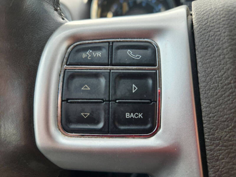 2015 Chrysler Town and Country Touring