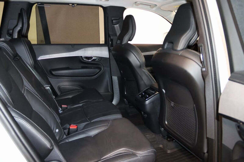 2023 Volvo XC90 B6 Ultimate Bright Theme 7P