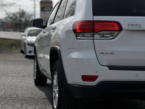 2020 Jeep Grand Cherokee Laredo