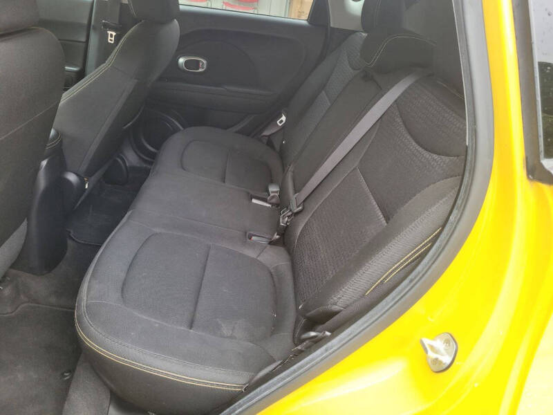 2015 Kia Soul +