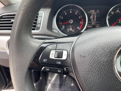 2016 Volkswagen Passat 1.8T S