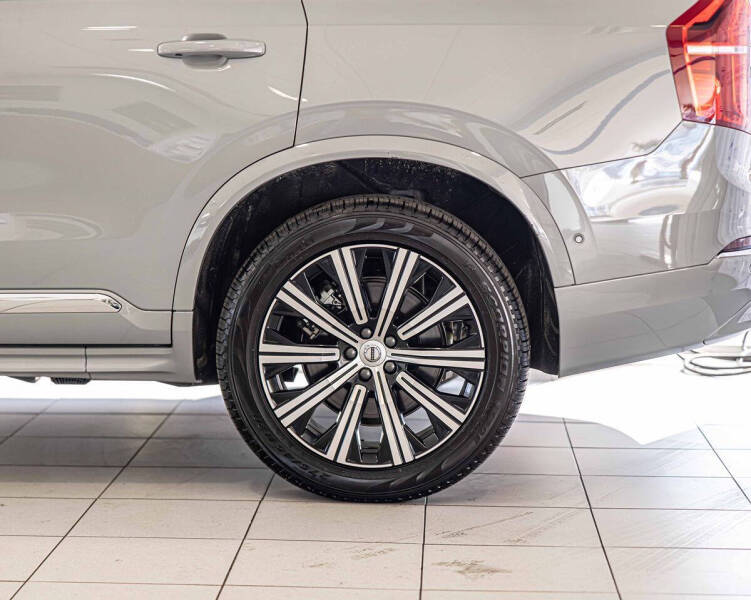 2025 Volvo XC90 B6 Plus Bright Theme 7P