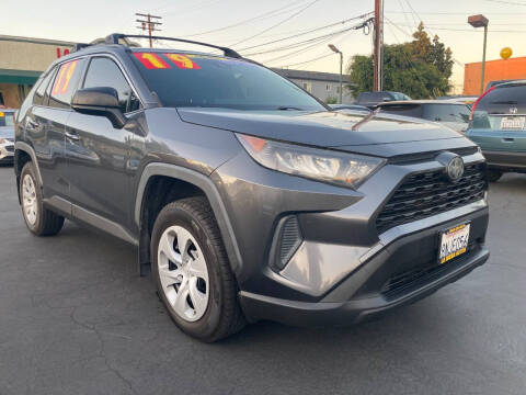 2019 Toyota RAV4 LE