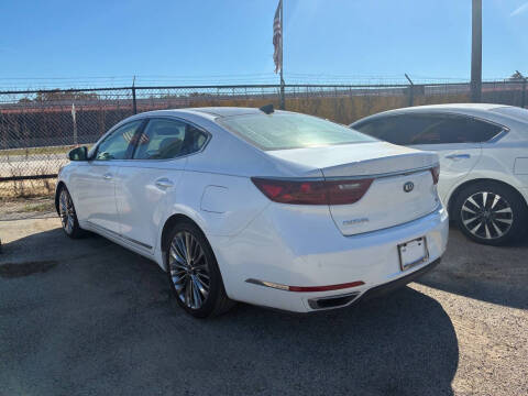 2017 Kia Cadenza Limited