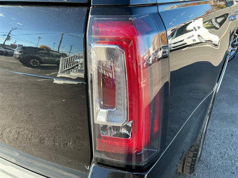 2017 GMC Yukon XL Denali